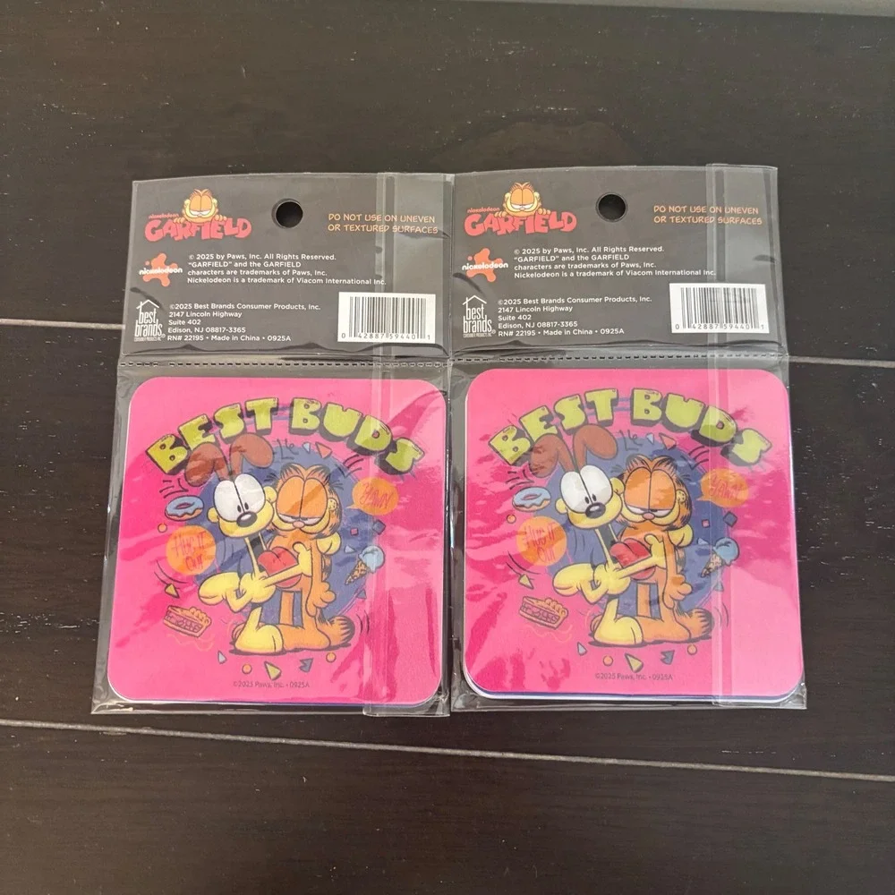 Nickelodeon |‎ Garfield | 4 Pc Tub Treads | Non-Slip Bath Stickers | 2 Pcs | NEW